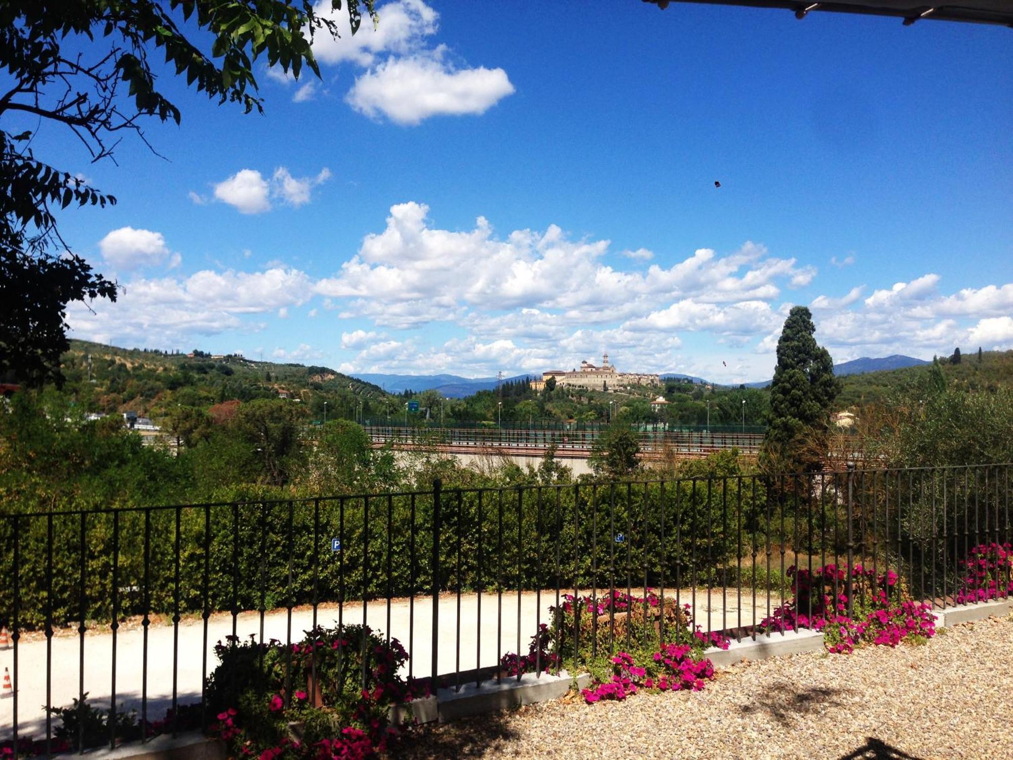 Il Poggiolo Delle Rose Bed&Breakfast Tavarnuzze Exterior foto